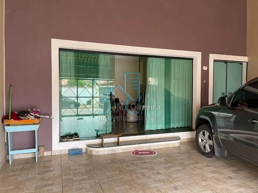 Foto 1 de Casa com 3 quartos à venda, 190m2 em Jardim Shangri-lá, Itapetininga - SP