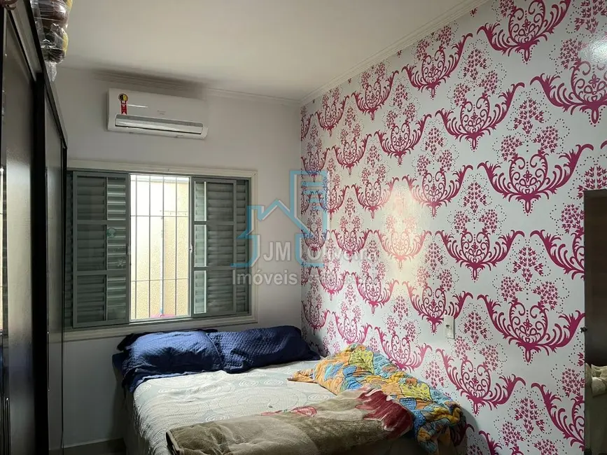 Casa com 3 quartos à venda, 190m2 em Jardim Shangri-lá, Itapetininga - SP - imagem 7 Foto 7 de Casa com 3 quartos à venda, 190m2 em Jardim Shangri-lá, Itapetininga - SP