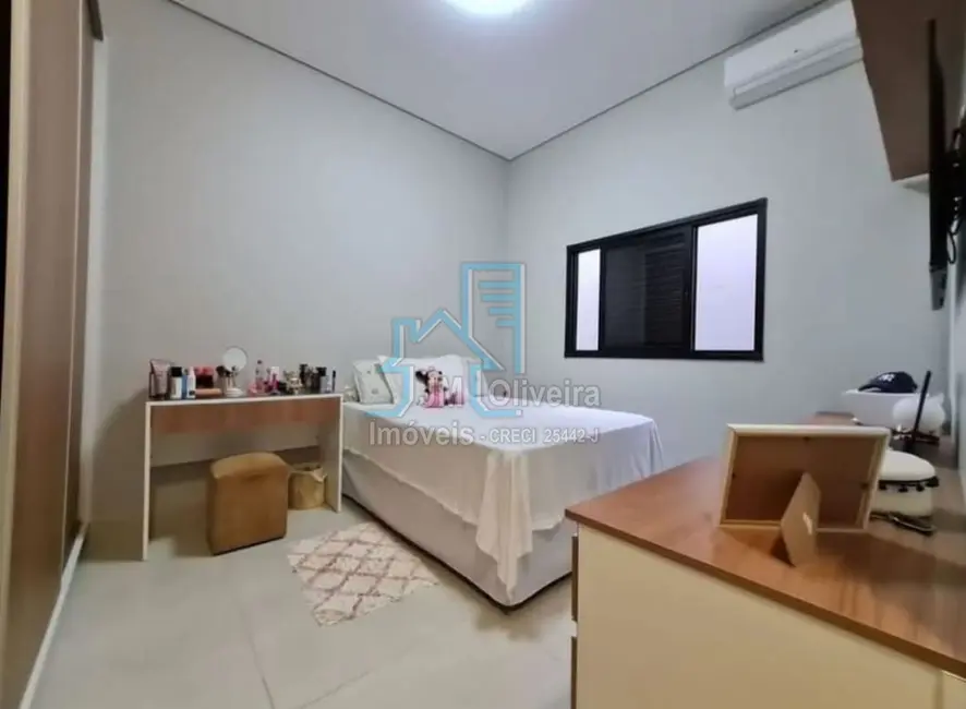 Foto 5 de Casa com 3 quartos à venda, 198m2 em Jardim Shangri-lá, Itapetininga - SP