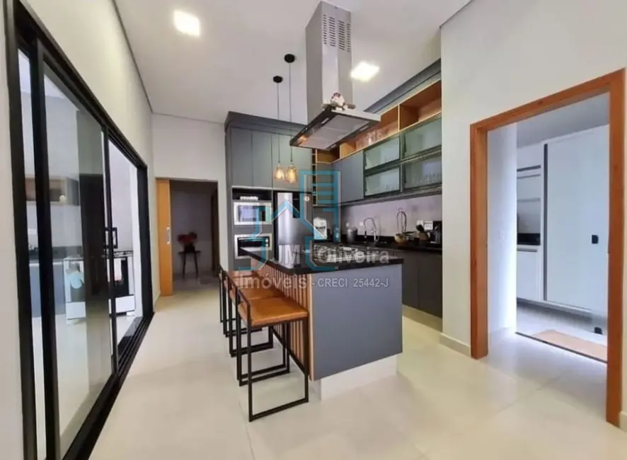 Foto 4 de Casa com 3 quartos à venda, 198m2 em Jardim Shangri-lá, Itapetininga - SP