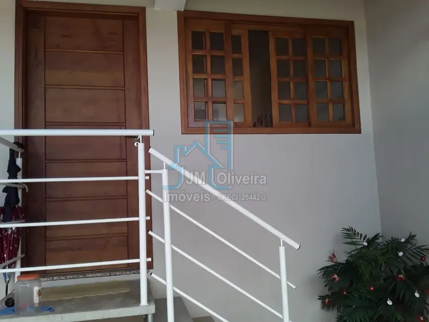 Casa com 2 quartos à venda, 126m2 em Vila José Salem, Itapetininga - SP - imagem 1 Foto 1 de Casa com 2 quartos à venda, 126m2 em Vila José Salem, Itapetininga - SP
