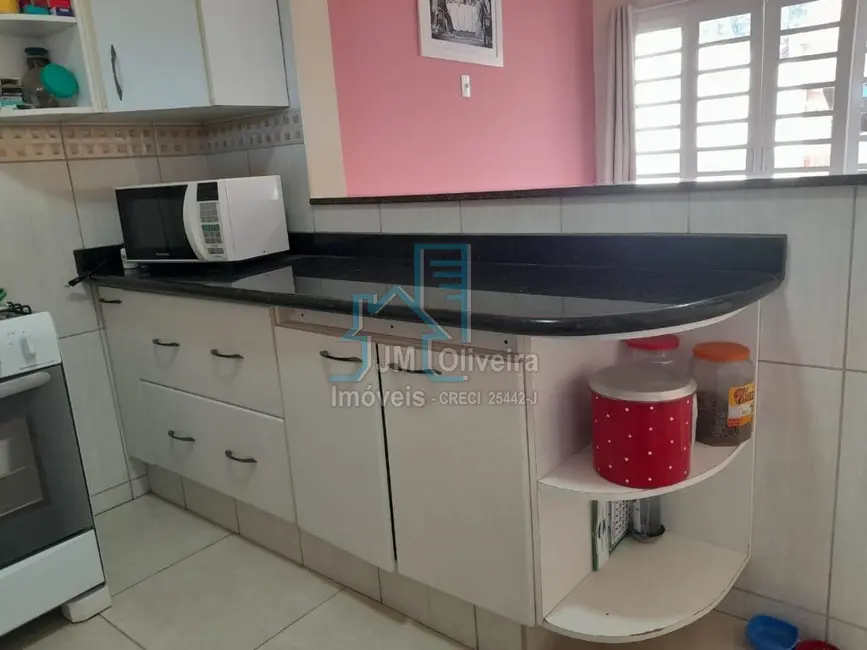 Casa com 2 quartos à venda, 126m2 em Vila José Salem, Itapetininga - SP - imagem 7 Foto 7 de Casa com 2 quartos à venda, 126m2 em Vila José Salem, Itapetininga - SP