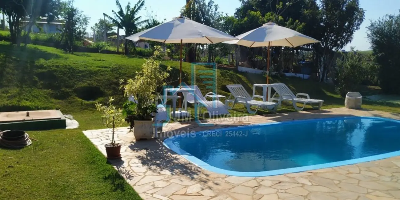 Foto 1 de Fazenda / Haras com 3 quartos à venda, 220m2 em Sarapui - SP