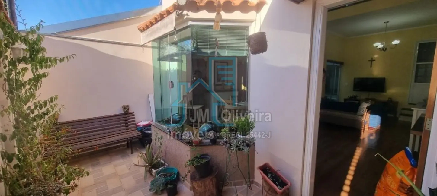 Foto 1 de Casa com 3 quartos à venda, 149m2 em Jardim Fogaça, Itapetininga - SP