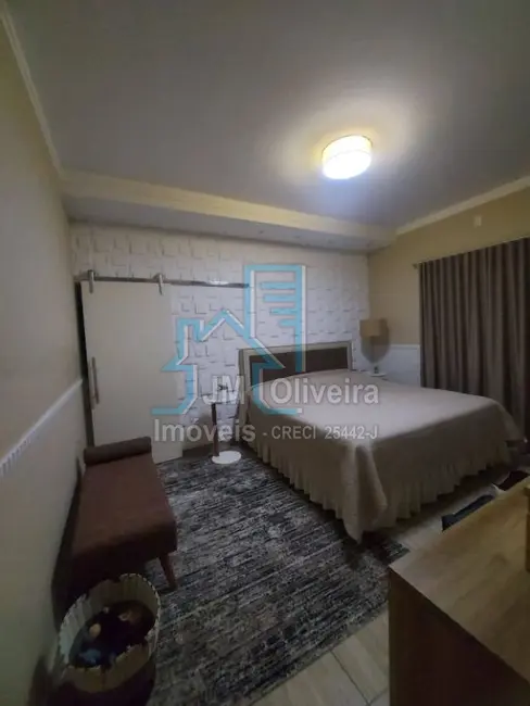 Foto 8 de Casa com 3 quartos à venda, 230m2 em Vila dos Bandeirantes, Itapetininga - SP