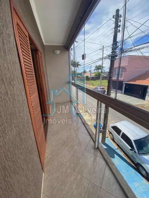 Foto 1 de Casa com 4 quartos à venda, 190m2 em Vila Carolina, Itapetininga - SP