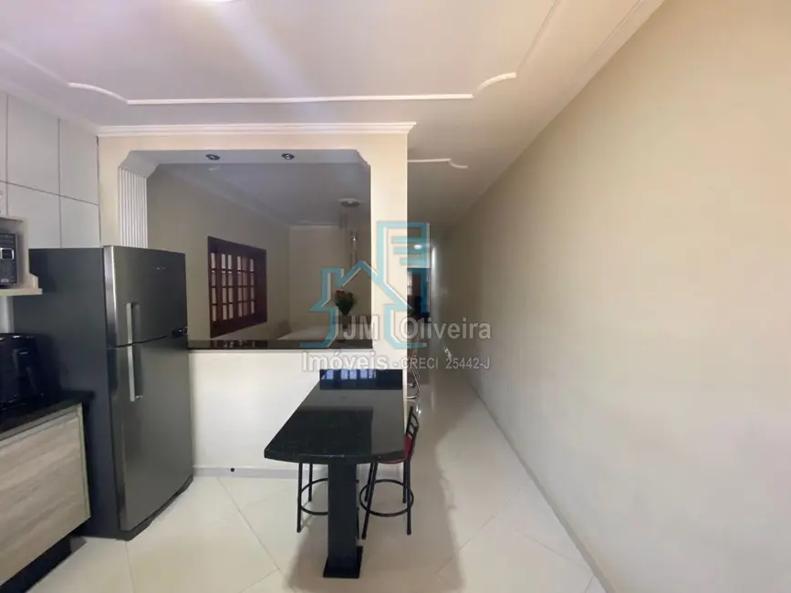 Foto 5 de Casa com 4 quartos à venda, 190m2 em Vila Carolina, Itapetininga - SP