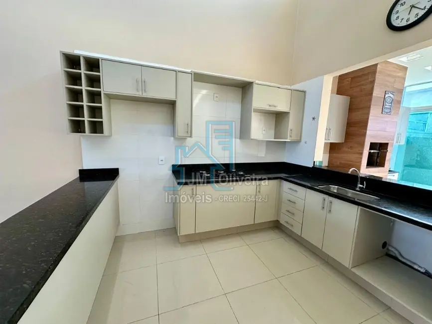 Foto 6 de Casa de Condomínio com 3 quartos à venda, 130m2 em Itapetininga - SP