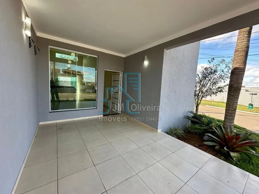 Foto 2 de Casa de Condomínio com 3 quartos à venda, 130m2 em Itapetininga - SP