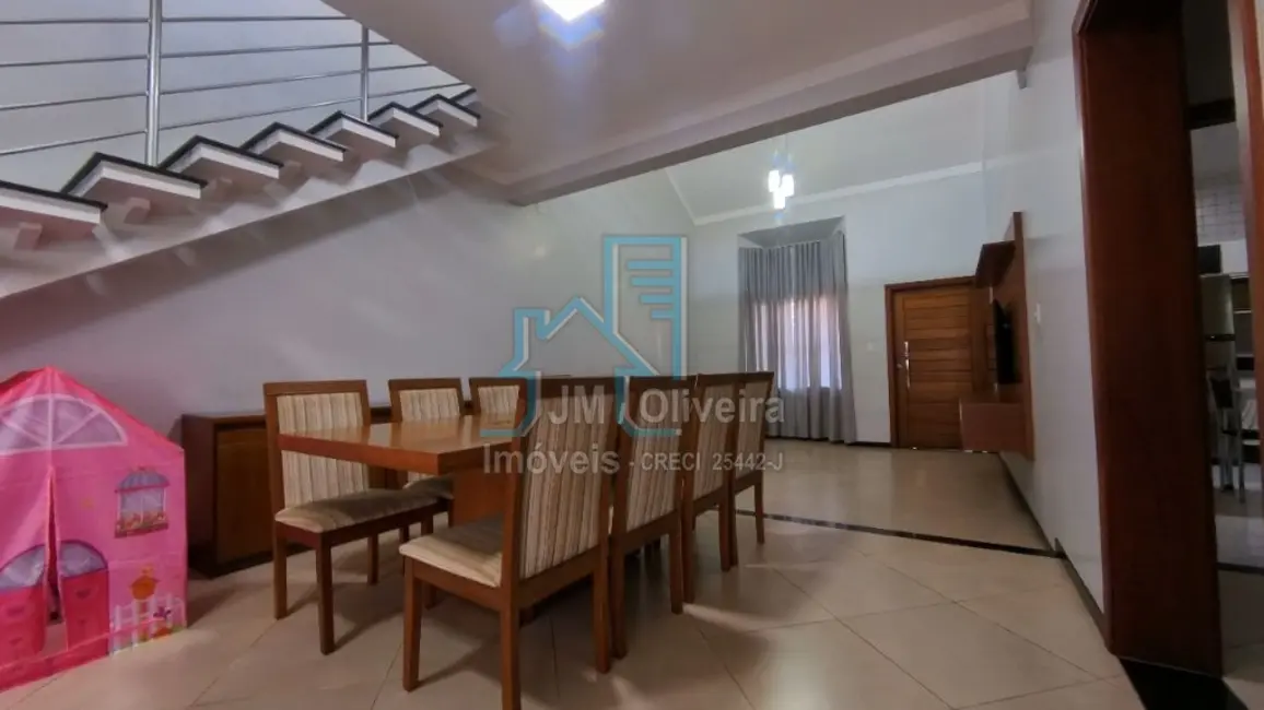 Casa com 3 quartos à venda, 220m2 em Jardim Alvorada, Itapetininga - SP - imagem 4 Foto 4 de Casa com 3 quartos à venda, 220m2 em Jardim Alvorada, Itapetininga - SP