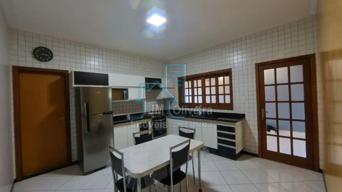 Casa com 3 quartos à venda, 220m2 em Jardim Alvorada, Itapetininga - SP - imagem 9 Foto 9 de Casa com 3 quartos à venda, 220m2 em Jardim Alvorada, Itapetininga - SP