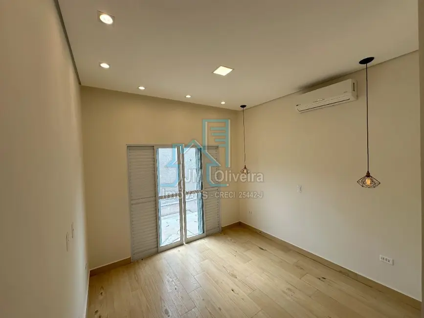 Casa de Condomínio com 3 quartos à venda, 205m2 em Itapetininga - SP - imagem 6 Foto 6 de Casa de Condomínio com 3 quartos à venda, 205m2 em Itapetininga - SP