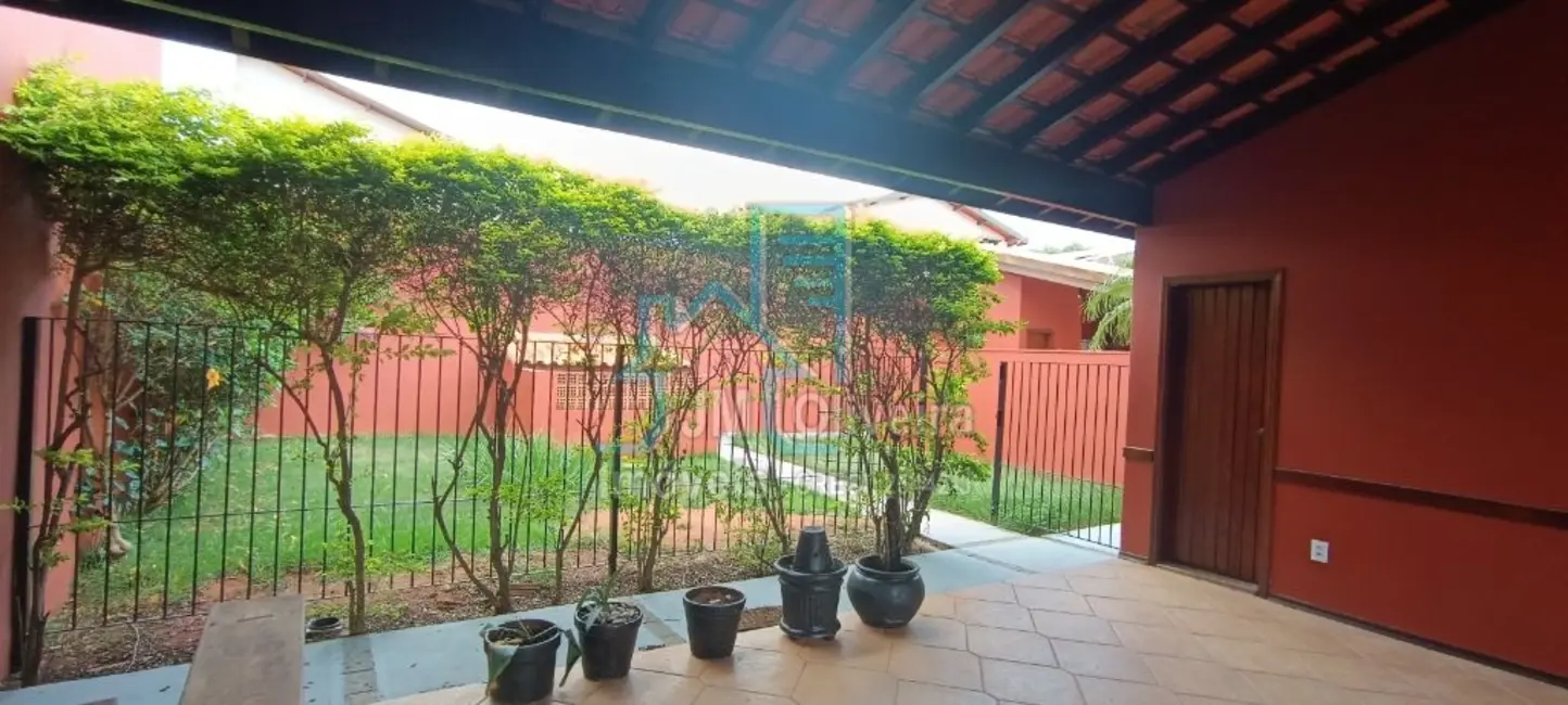 Casa com 3 quartos à venda, 436m2 em Jardim Shangri-lá, Itapetininga - SP - imagem 8 Foto 8 de Casa com 3 quartos à venda, 436m2 em Jardim Shangri-lá, Itapetininga - SP