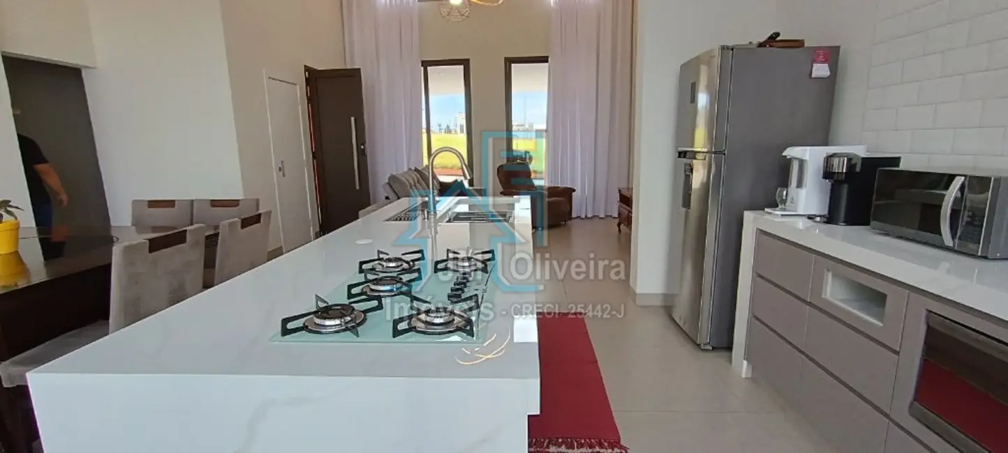Casa com 3 quartos à venda, 154m2 em Itapetininga - SP - imagem 4 Foto 4 de Casa com 3 quartos à venda, 154m2 em Itapetininga - SP