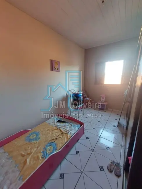 Casa com 2 quartos à venda, 195m2 em Vila Mazzei, Itapetininga - SP - imagem 4 Foto 4 de Casa com 2 quartos à venda, 195m2 em Vila Mazzei, Itapetininga - SP