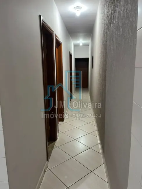 Casa com 3 quartos à venda, 156m2 em Jardim Shangri-lá, Itapetininga - SP - imagem 7 Foto 7 de Casa com 3 quartos à venda, 156m2 em Jardim Shangri-lá, Itapetininga - SP