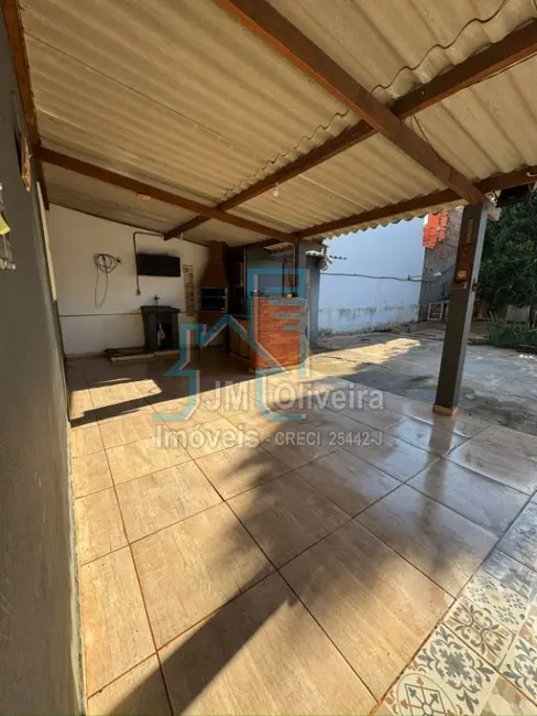 Foto 3 de Casa com 2 quartos à venda, 44m2 em Vila Mazzei, Itapetininga - SP