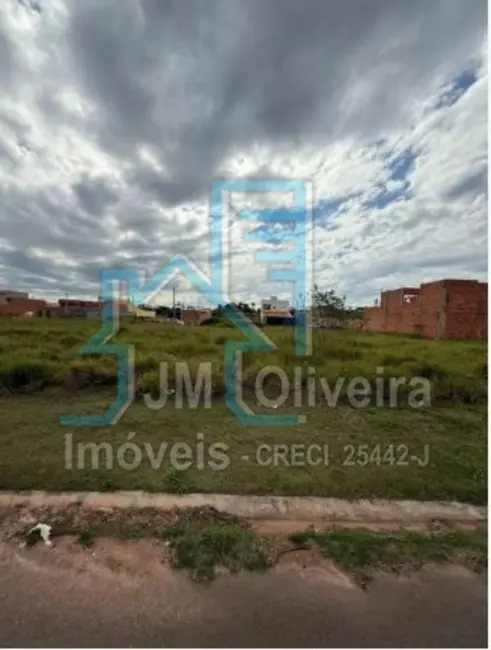 Foto 2 de Terreno / Lote à venda, 150m2 em Itapetininga - SP