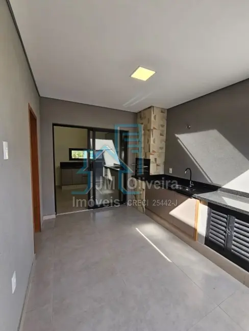 Foto 5 de Casa de Condomínio com 3 quartos à venda, 131m2 em Vila Progresso, Itapetininga - SP