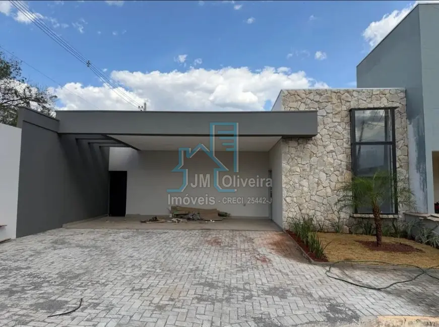 Foto 1 de Casa de Condomínio com 3 quartos à venda, 120m2 em Itapetininga - SP