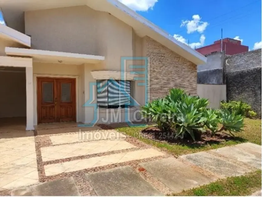 Foto 1 de Casa com 3 quartos à venda, 236m2 em Jardim Marabá, Itapetininga - SP