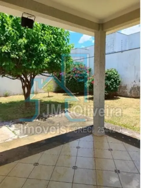 Foto 2 de Casa com 3 quartos à venda, 236m2 em Jardim Marabá, Itapetininga - SP