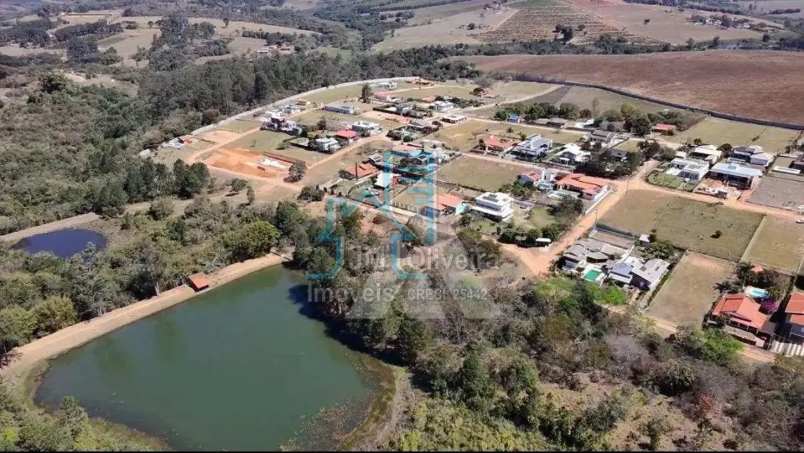 Foto 6 de Terreno / Lote à venda, 1310m2 em Alambari - SP