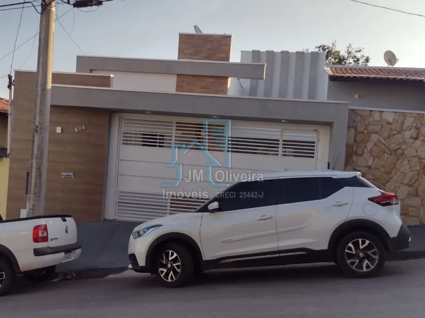 Casa com 3 quartos à venda, 138m2 em Vila Rosa, Itapetininga - SP - imagem 1 Foto 1 de Casa com 3 quartos à venda, 138m2 em Vila Rosa, Itapetininga - SP