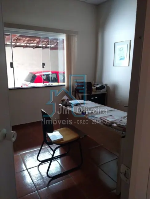 Foto 8 de Sala Comercial com 2 quartos à venda, 111m2 em Guarei - SP