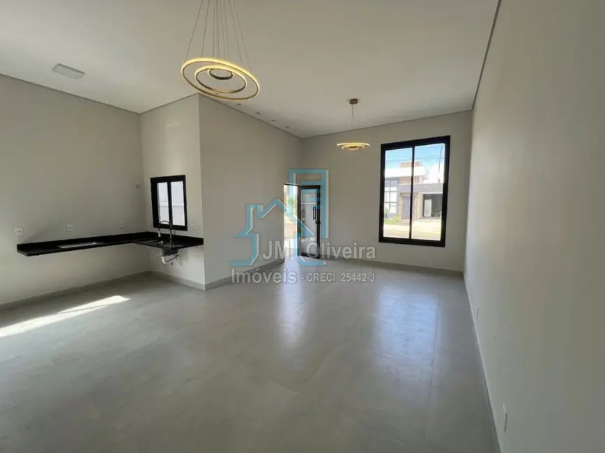 Foto 3 de Casa de Condomínio com 2 quartos à venda, 90m2 em Itapetininga - SP