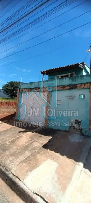 Casa com 2 quartos à venda, 100m2 em Vila Nastri, Itapetininga - SP - imagem 2 Foto 2 de Casa com 2 quartos à venda, 100m2 em Vila Nastri, Itapetininga - SP
