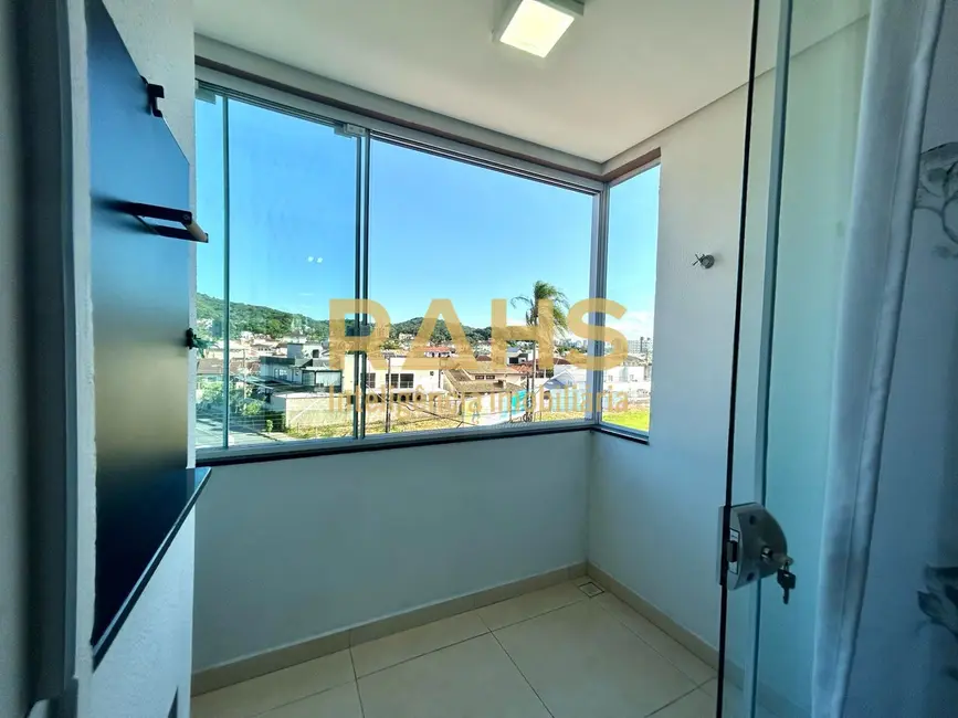 Foto 4 de Apartamento com 2 quartos à venda, 61m2 em Saguaçu, Joinville - SC
