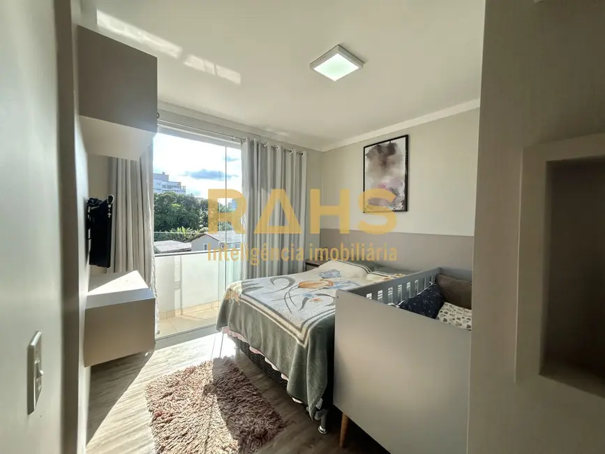 Foto 8 de Apartamento com 2 quartos à venda, 61m2 em Saguaçu, Joinville - SC
