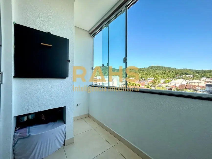 Foto 6 de Apartamento com 2 quartos à venda, 61m2 em Saguaçu, Joinville - SC