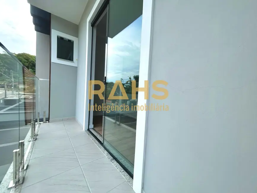 Foto 6 de Casa com 3 quartos à venda, 113m2 em Glória, Joinville - SC