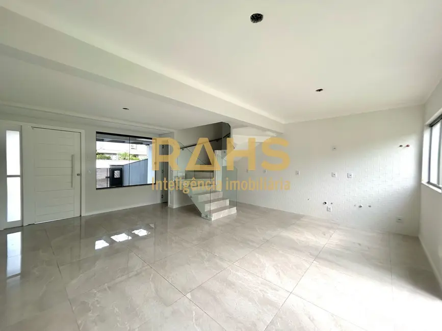 Foto 4 de Casa com 3 quartos à venda, 113m2 em Glória, Joinville - SC