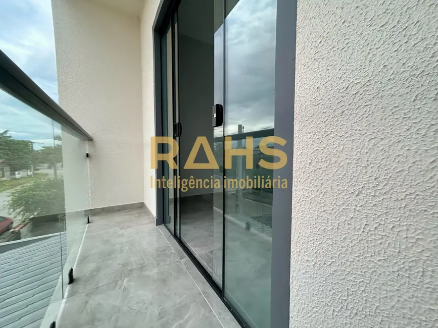 Foto 4 de Casa com 2 quartos à venda, 63m2 em Vila Nova, Joinville - SC