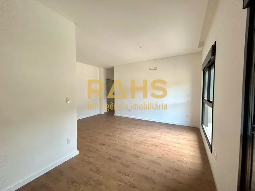 Foto 8 de Casa com 3 quartos à venda, 198m2 em Glória, Joinville - SC