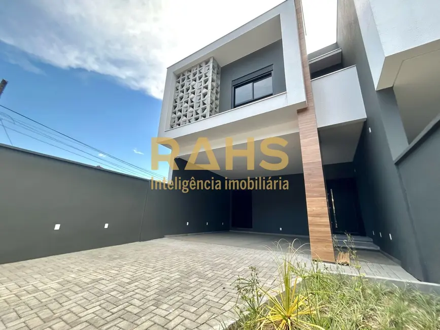 Foto 1 de Casa com 3 quartos à venda, 198m2 em Glória, Joinville - SC