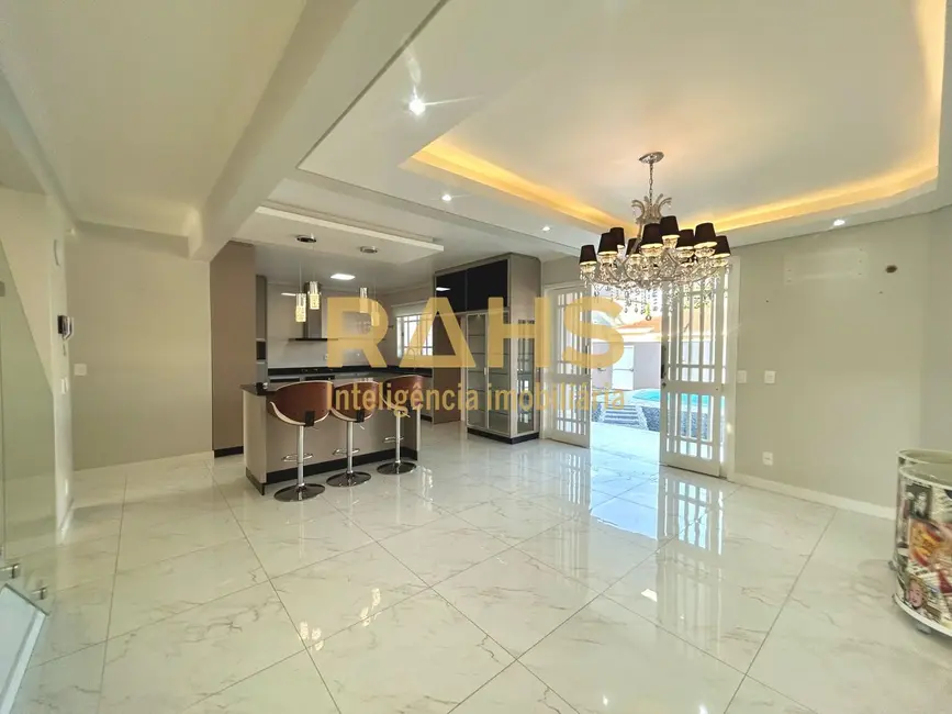 Foto 4 de Casa de Condomínio com 5 quartos à venda, 388m2 em Glória, Joinville - SC