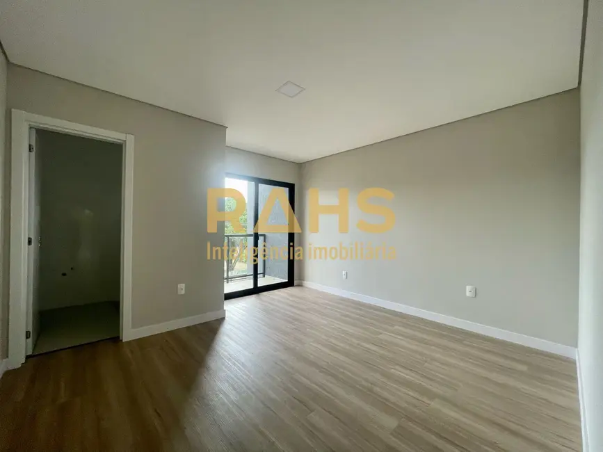 Foto 5 de Casa com 3 quartos à venda, 109m2 em Bom Retiro, Joinville - SC