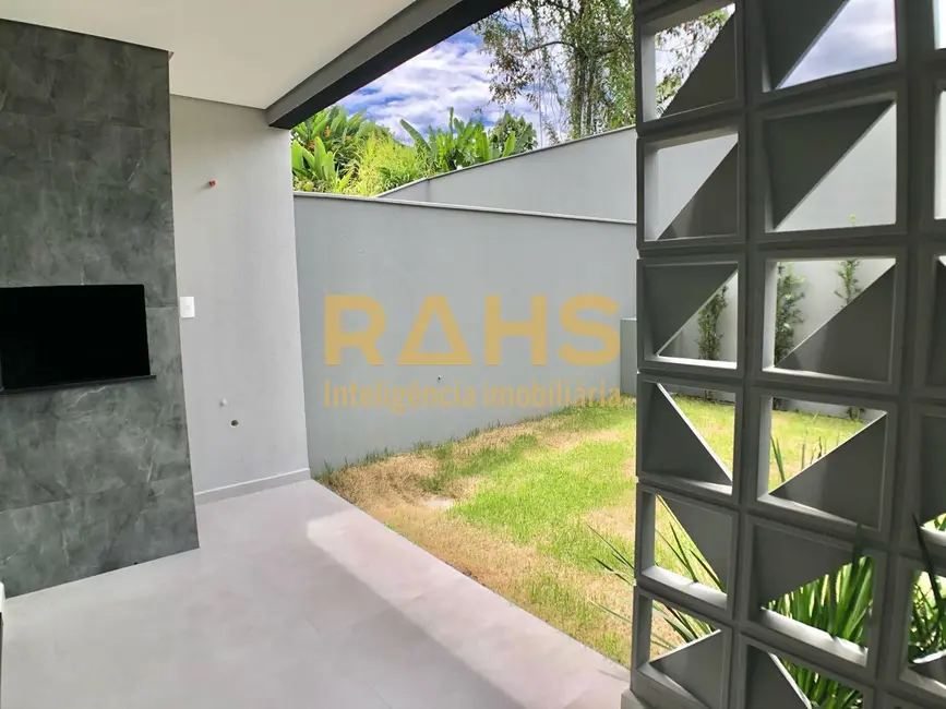 Foto 4 de Casa com 2 quartos à venda, 81m2 em Glória, Joinville - SC