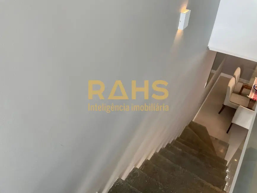 Foto 5 de Casa com 3 quartos à venda, 115m2 em Vila Nova, Joinville - SC