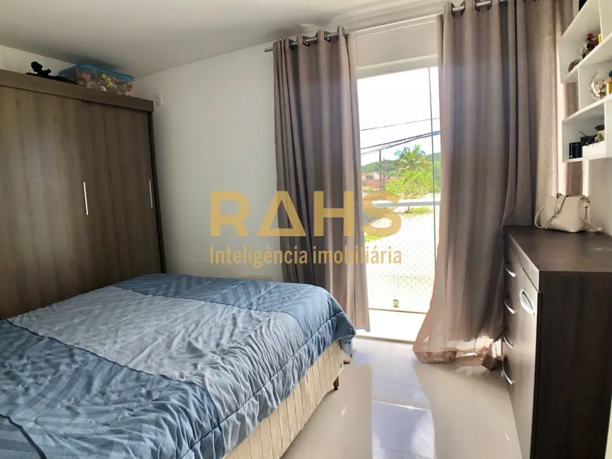 Foto 8 de Casa com 3 quartos à venda, 115m2 em Vila Nova, Joinville - SC