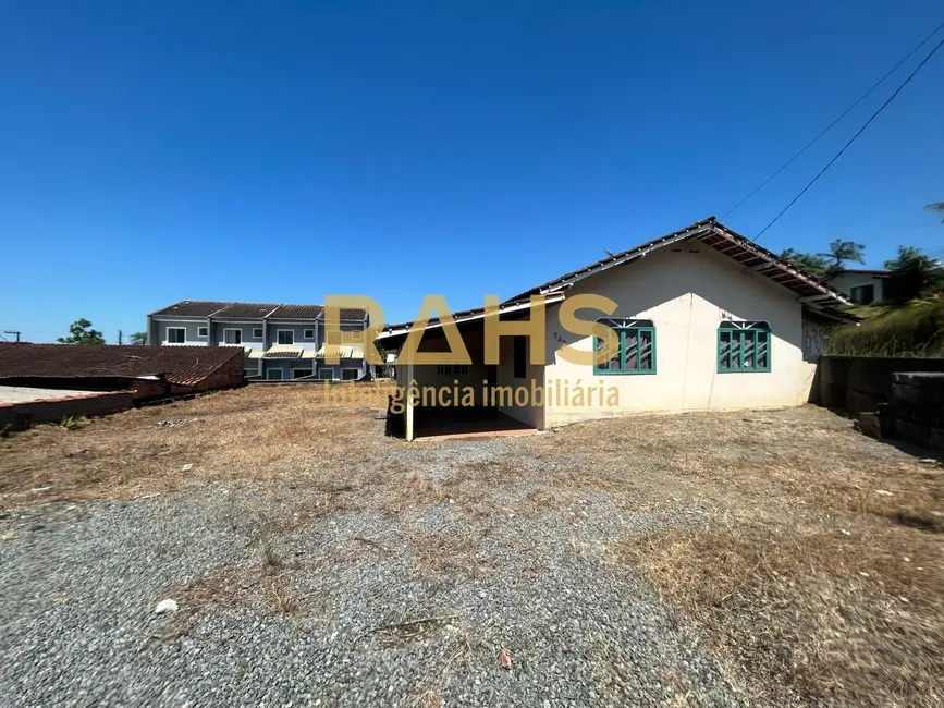 Foto 19 de Terreno / Lote à venda em Vila Nova, Joinville - SC