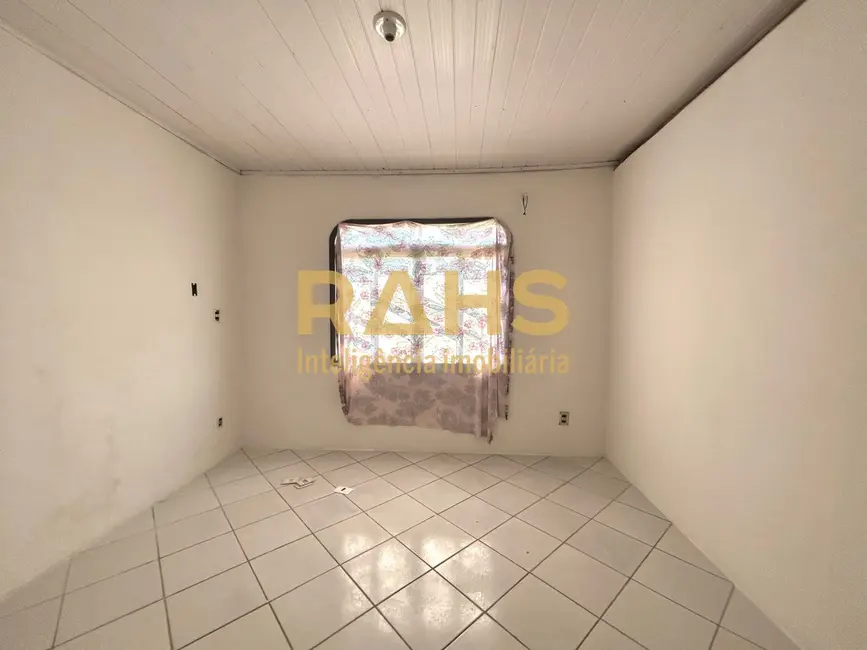 Foto 7 de Terreno / Lote à venda em Vila Nova, Joinville - SC