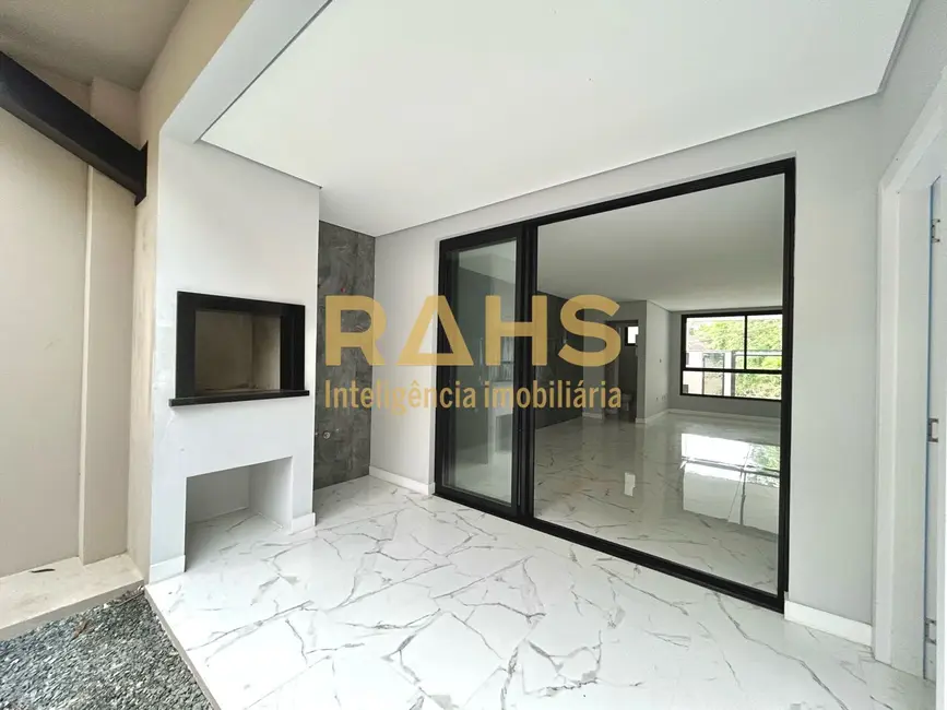 Casa com 3 quartos à venda, 159m2 em América, Joinville - SC - imagem 6 Foto 6 de Casa com 3 quartos à venda, 159m2 em América, Joinville - SC