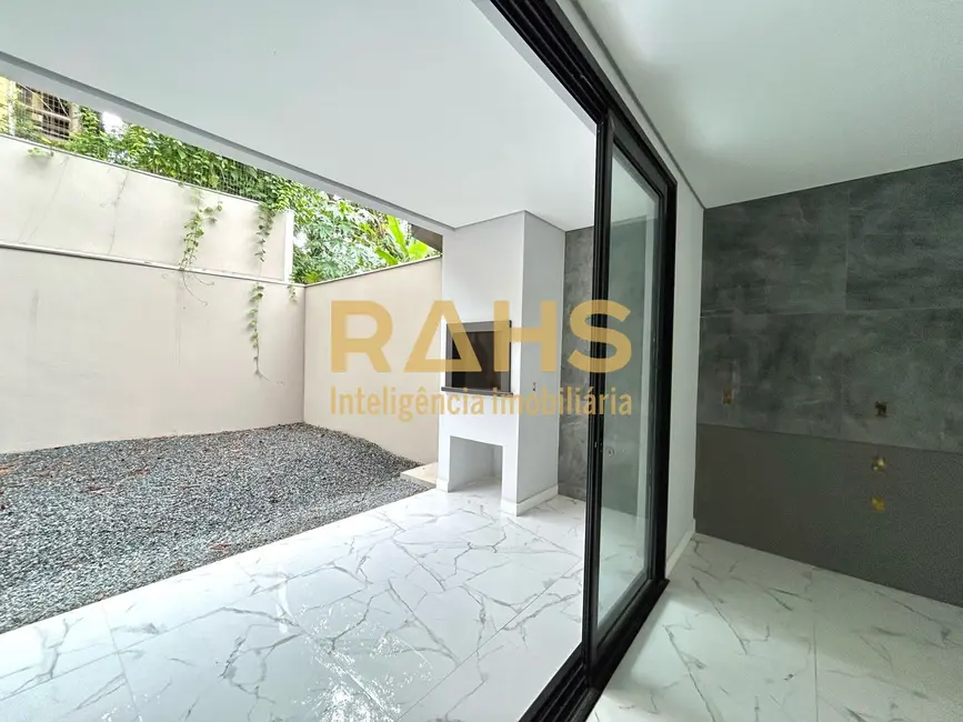 Casa com 3 quartos à venda, 159m2 em América, Joinville - SC - imagem 3 Foto 3 de Casa com 3 quartos à venda, 159m2 em América, Joinville - SC
