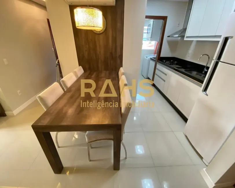 Foto 3 de Apartamento com 2 quartos à venda, 71m2 em Santo Antônio, Joinville - SC