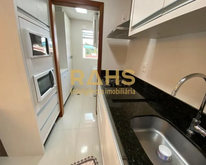 Foto 5 de Apartamento com 2 quartos à venda, 71m2 em Santo Antônio, Joinville - SC